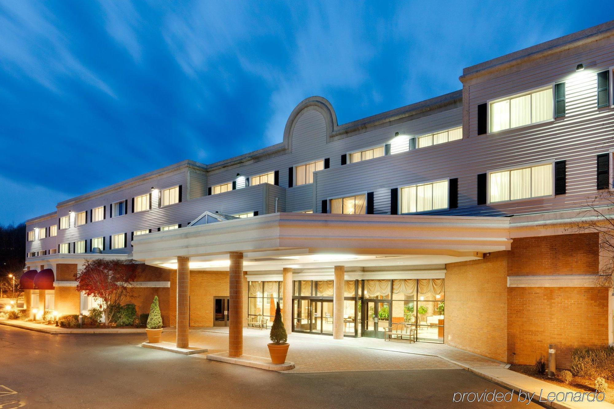Wyndham Southbury Hotel Exterior foto