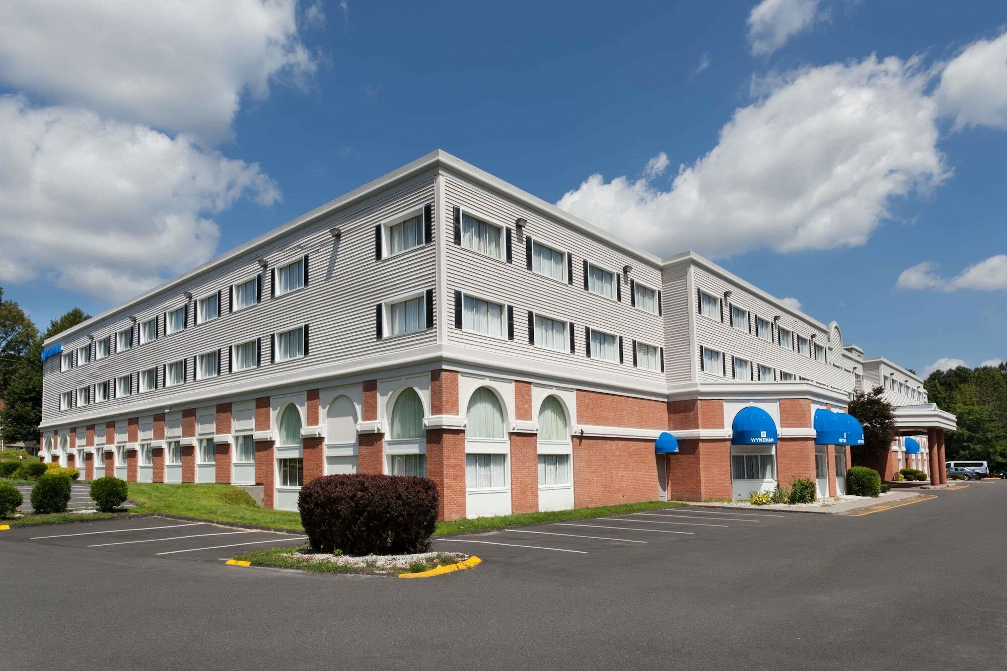 Wyndham Southbury Hotel Exterior foto